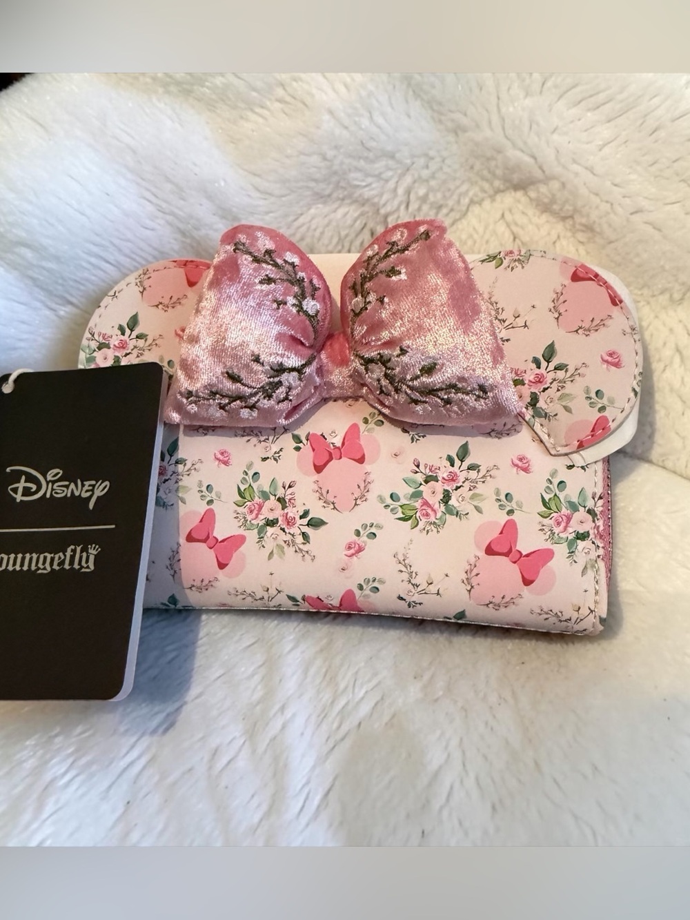 Loungefly Disney Minnie Mouse Floral All-Over Print Zip Around Wallet NWT